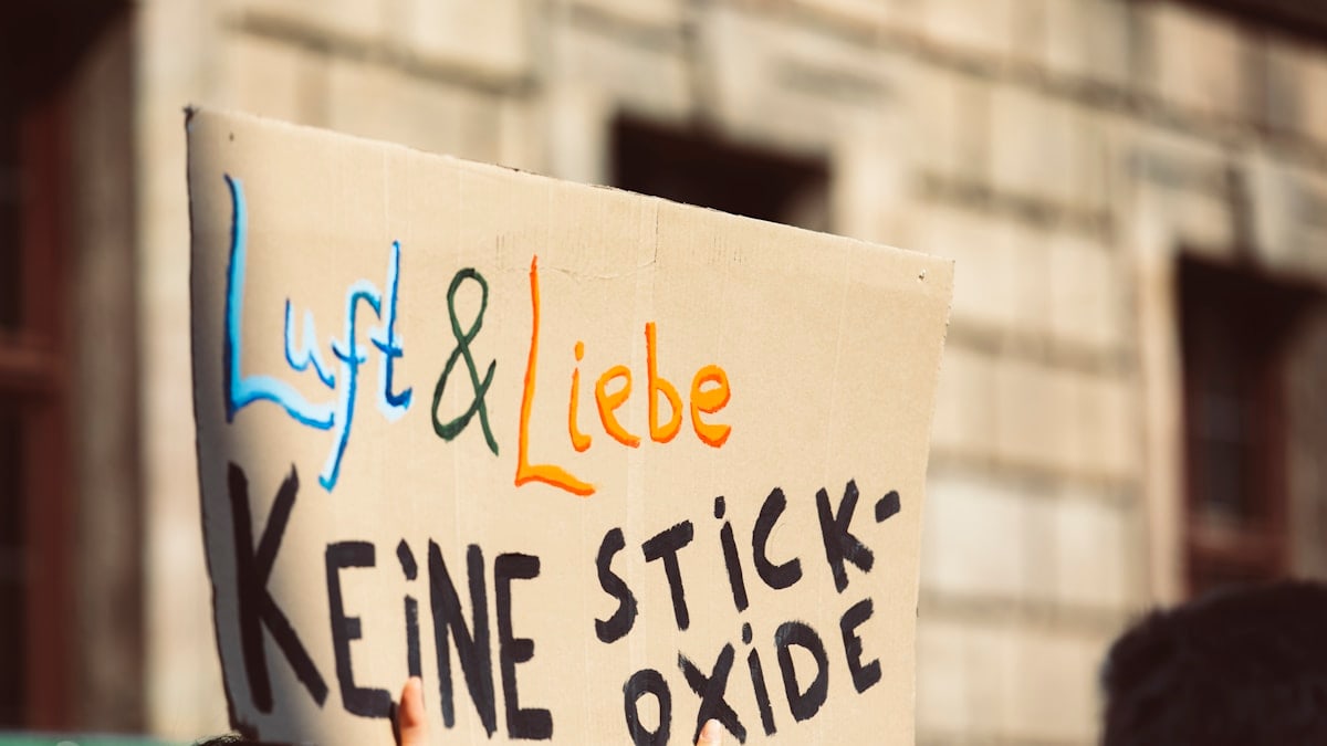 Luft & Liebe – Keine Stickoxide // Air & Love - No Nitrogen Oxide // Global climate change strike - 25. March 2022